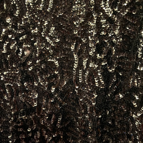 Lovely Charcoal Gray sequin pencil skirt - Picture 3 of 3